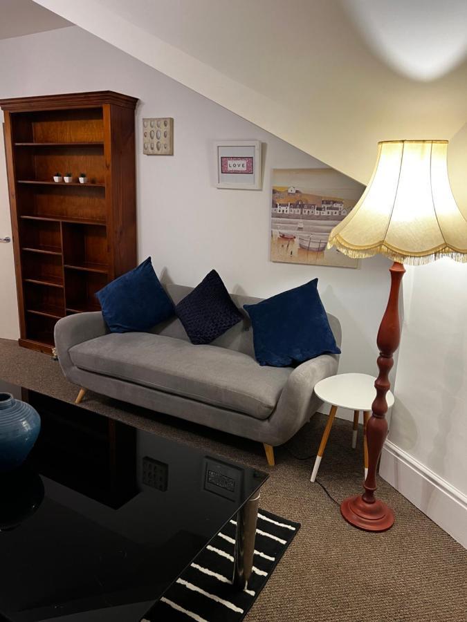 No 5 - LARGE 1 BED NEAR SEFTON PARK AND LARK LANE Apartment Liverpool Ngoại thất bức ảnh