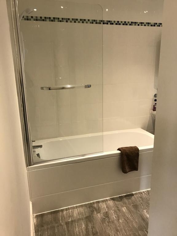 No 5 - LARGE 1 BED NEAR SEFTON PARK AND LARK LANE Apartment Liverpool Ngoại thất bức ảnh