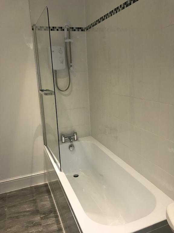 No 5 - LARGE 1 BED NEAR SEFTON PARK AND LARK LANE Apartment Liverpool Ngoại thất bức ảnh